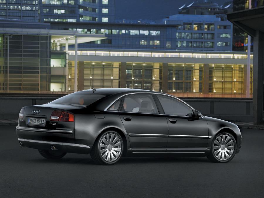  Audi A8 L 4.2 TDI Quattro (D3) 2008 года  (фото 3 из 4)